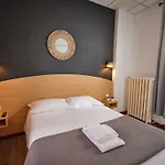 De Lyon Szálloda 2*