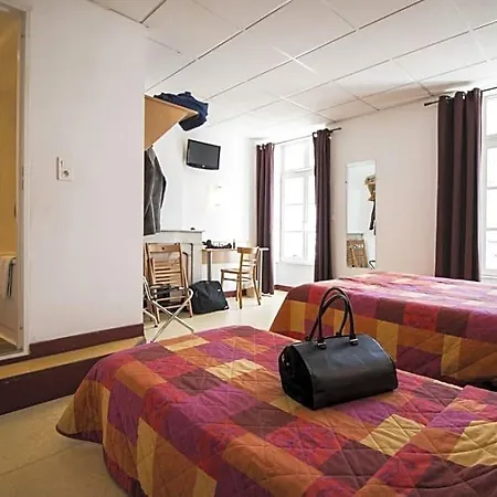 Hotel De Lyon 2*